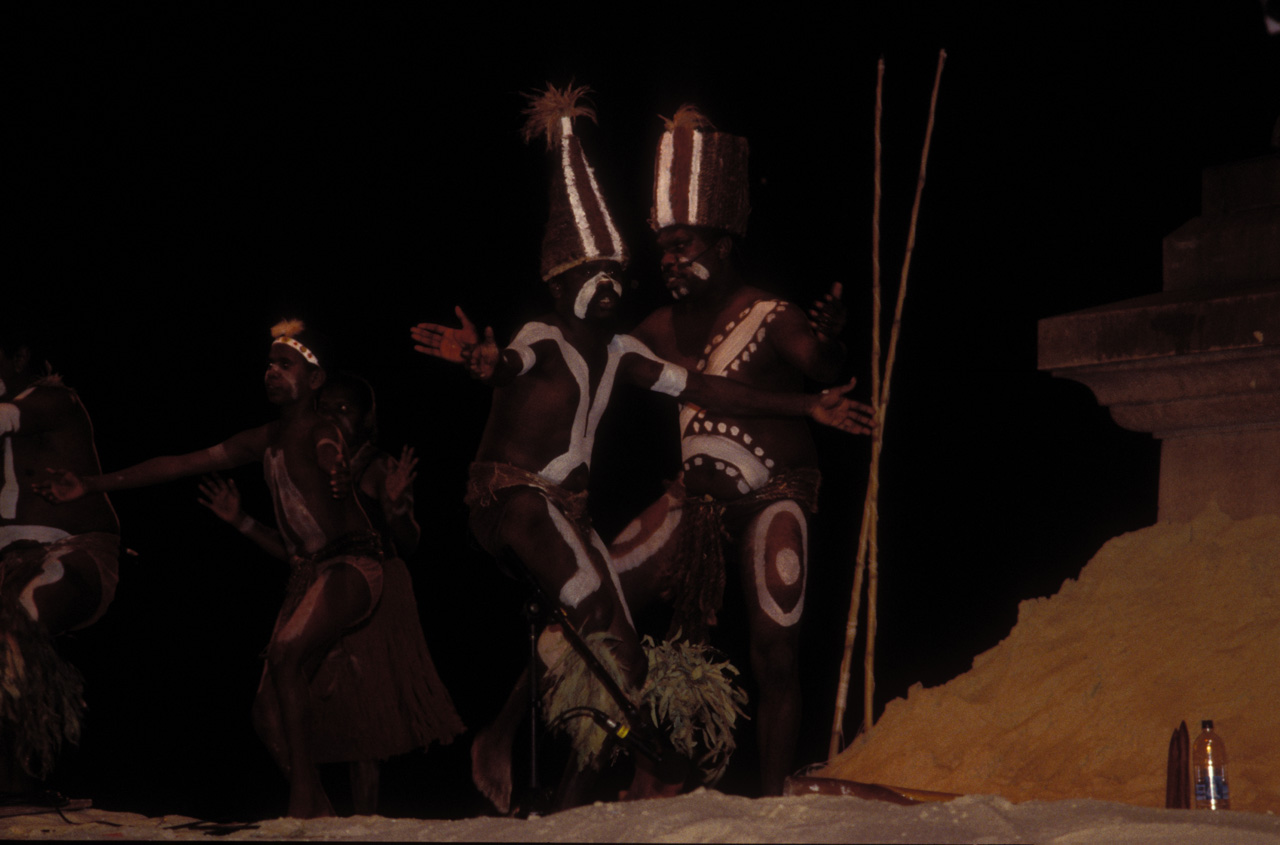 Festival-2002-danzatori-aborigeni-05