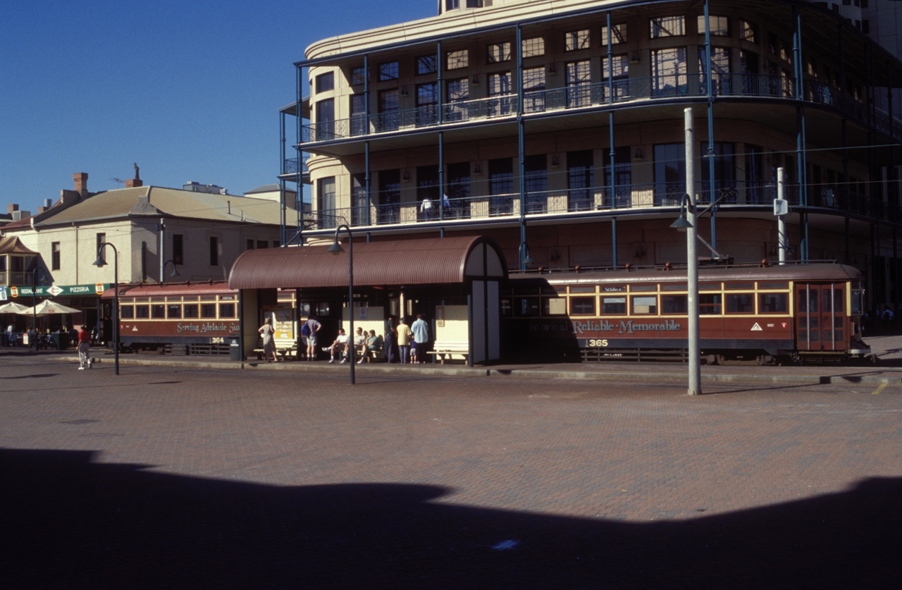 Glenelg-Tram-002